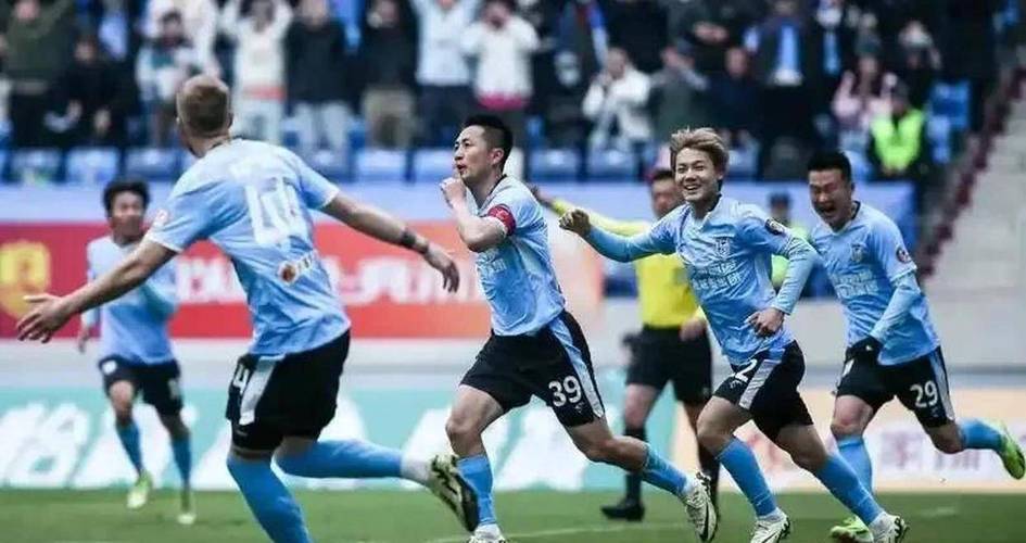 申花开场5分钟连进两球，本泽马防线形同虚设！
